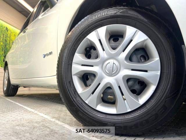 Nissan NOTE 2017-09 230033-14