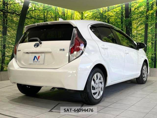 Toyota AQUA 2015-06 254949-16