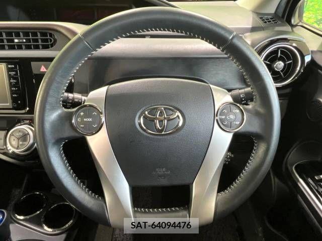 Toyota AQUA 2015-06 254949-11