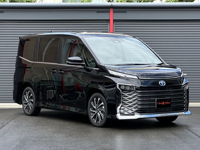 Toyota VOXY HYBRID 2023-07 7061-20