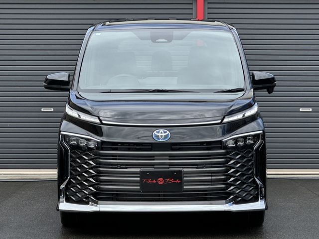 Toyota VOXY HYBRID 2023-07 7061-25