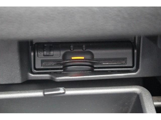 Nissan SERENA 2017-11 8223-3