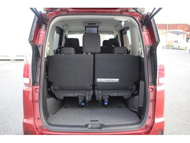 Nissan SERENA 2017-11 8223-17