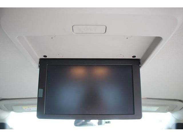 Nissan SERENA 2017-11 8223-4
