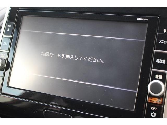 Nissan SERENA 2017-11 8223-1