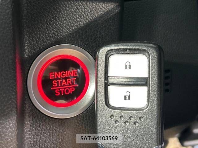 Honda FIT 2017-11 205493-5
