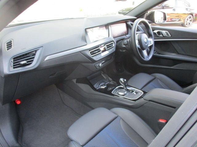 Bmw 2 SERIES 2021-08 3579-1