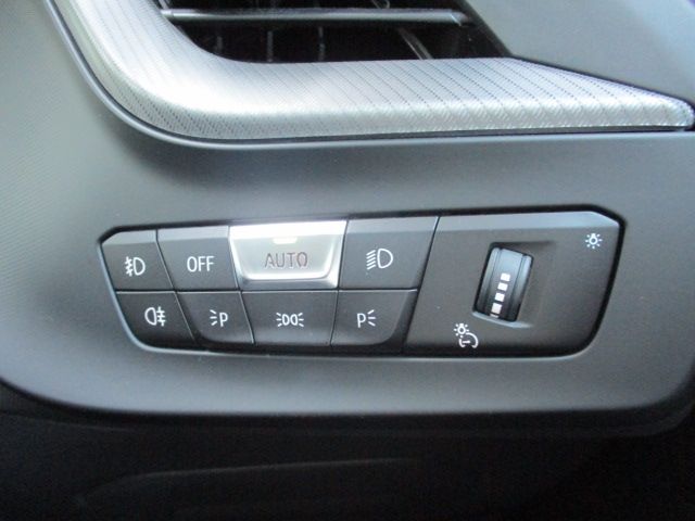 Bmw 2 SERIES 2021-08 3579-26