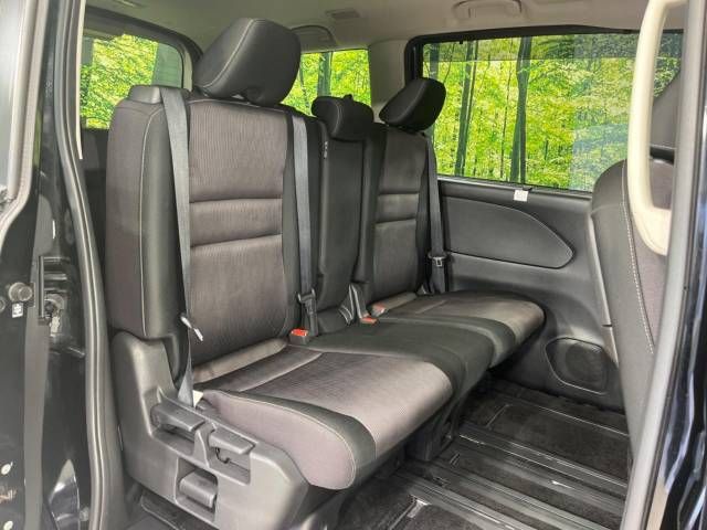 Nissan SERENA 2017-07 28965-9