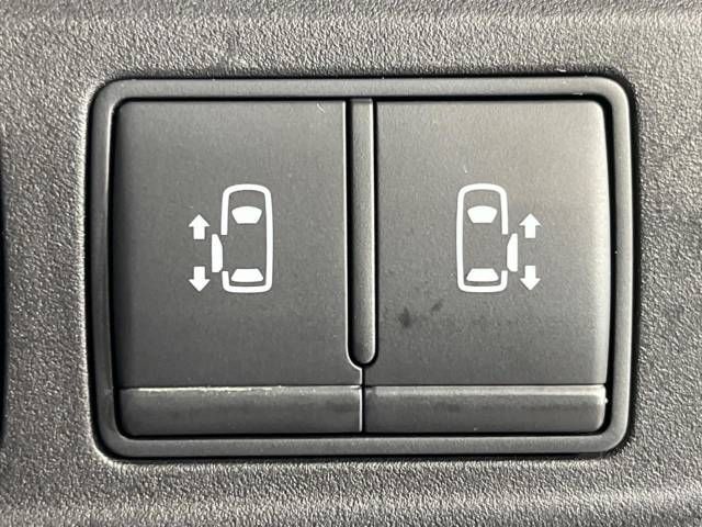 Nissan SERENA 2017-07 28965-3