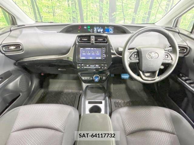 Toyota PRIUS 2019-03 322538-1