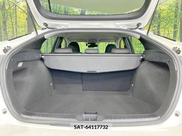 Toyota PRIUS 2019-03 322538-10