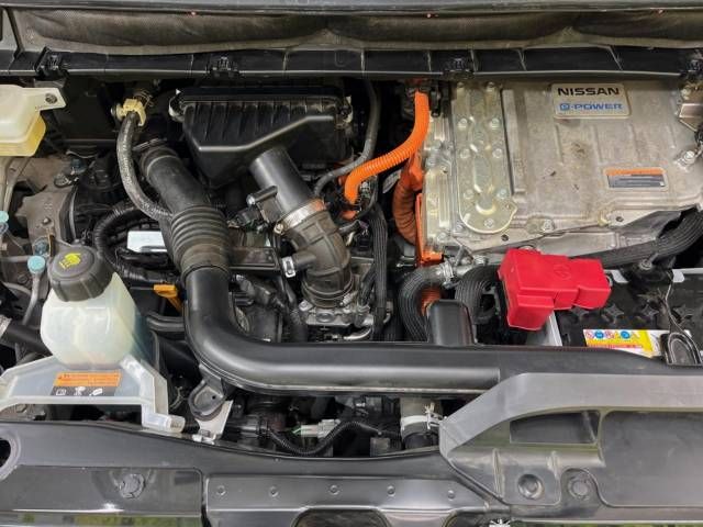 Nissan SERENA 2020-03 26717-19