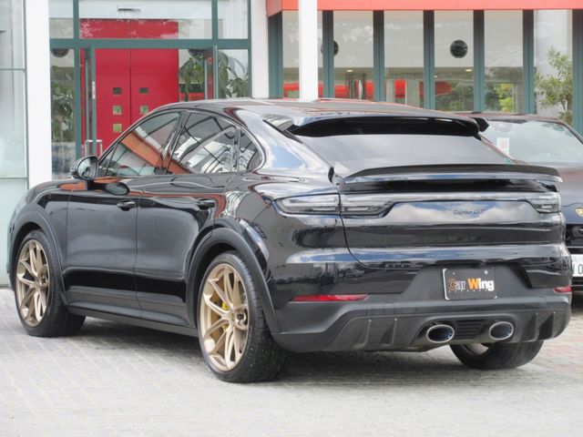 Porsche CAYENNE 2022-06 12037-10