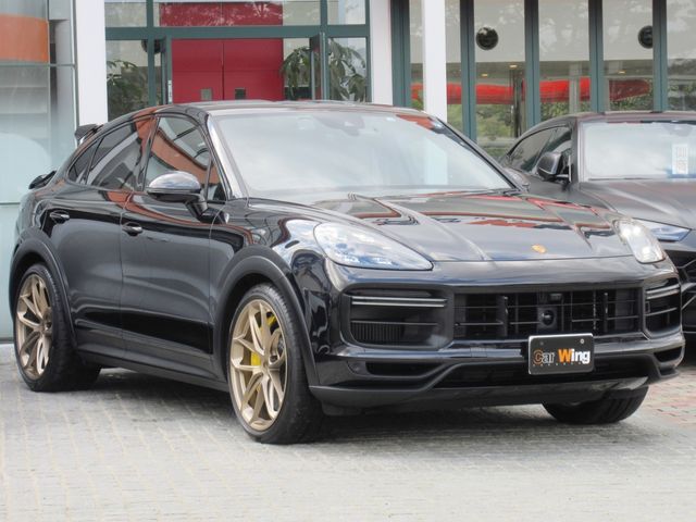 Porsche CAYENNE 2022-06 12037-3