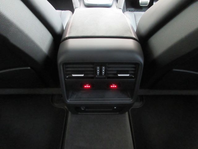 Porsche CAYENNE 2022-06 12037-18