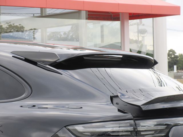 Porsche CAYENNE 2022-06 12037-13