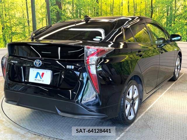 Toyota PRIUS 2016-07 393371-17