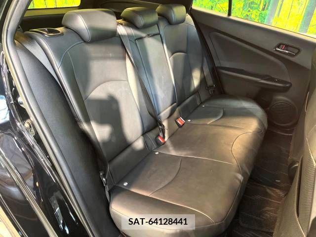 Toyota PRIUS 2016-07 393371-9