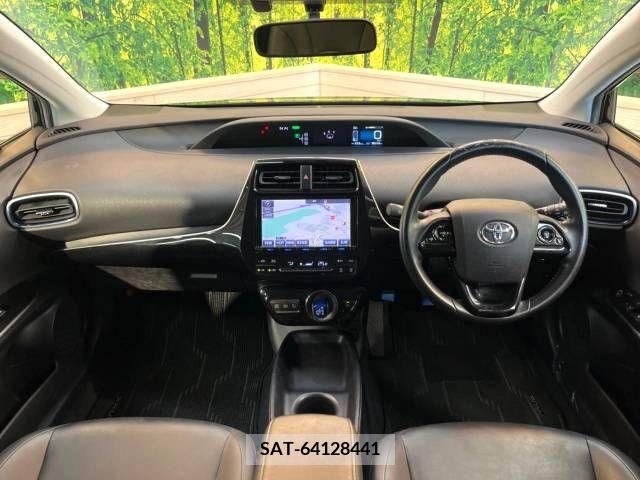 Toyota PRIUS 2016-07 393371-1