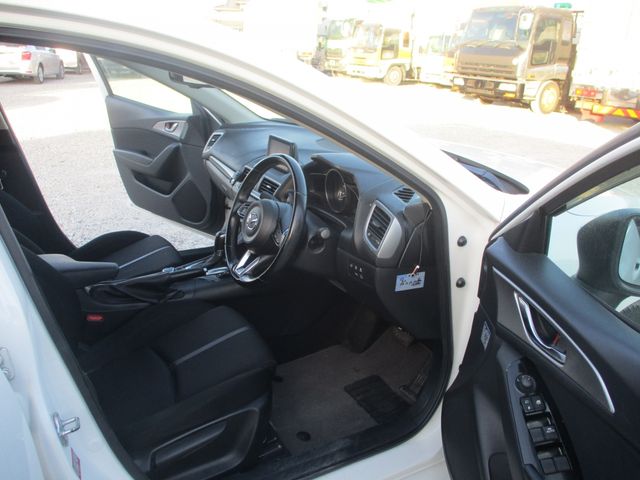 Mazda AXELA 2017-12 180780-9