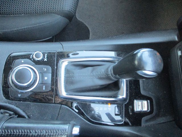Mazda AXELA 2017-12 180780-24