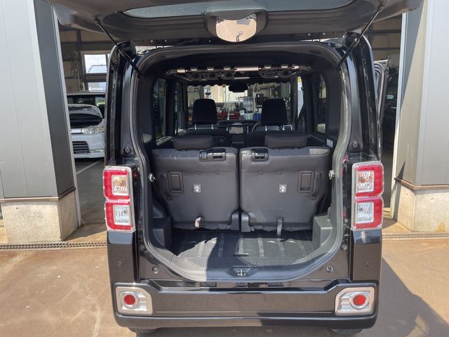 Toyota Pixis Mega 2018-01 6629-8