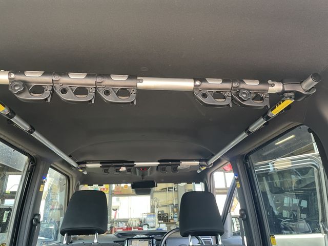 Toyota Pixis Mega 2018-01 6629-20