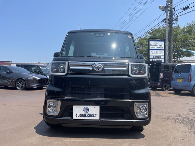 Toyota Pixis Mega 2018-01 6629-1
