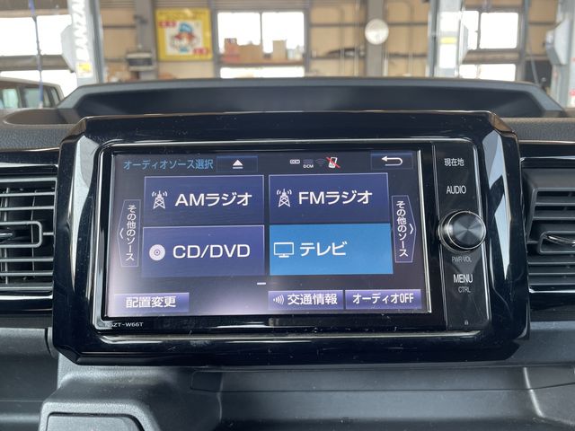 Toyota Pixis Mega 2018-01 6629-13