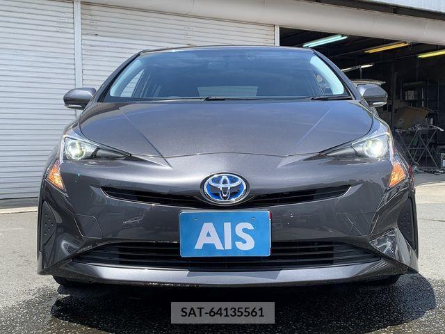 Toyota PRIUS 2017-04 282111-3