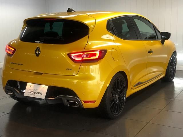 Renault LUTECIA 2020-03 17606-6
