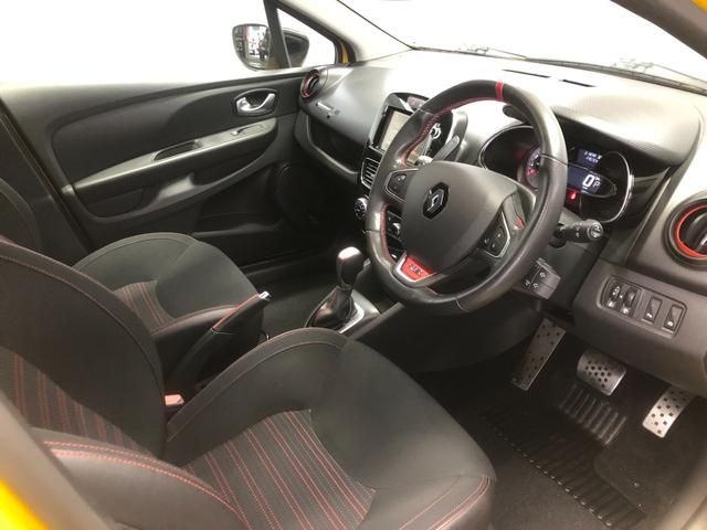 Renault LUTECIA 2020-03 17606-1