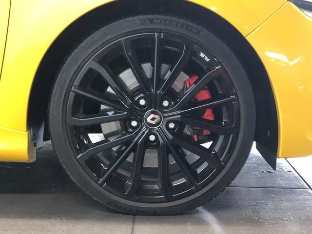 Renault LUTECIA 2020-03 17606-9