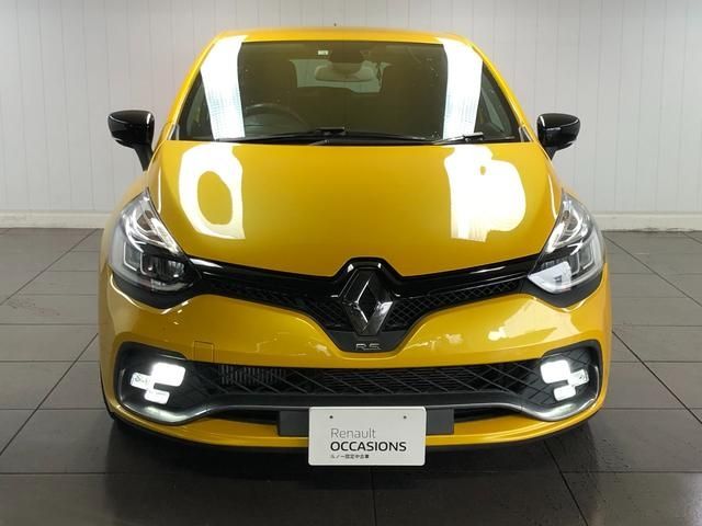 Renault LUTECIA 2020-03 17606-3