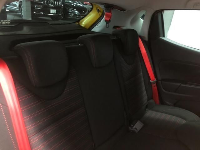 Renault LUTECIA 2020-03 17606-12