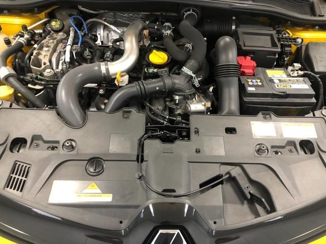 Renault LUTECIA 2020-03 17606-13