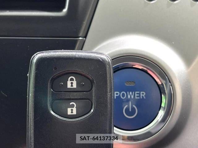 Toyota PRIUS ALPHA 2013-10 432363-6