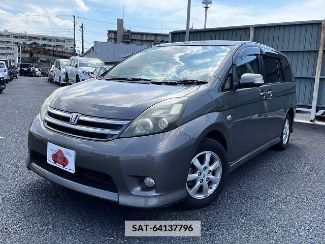 Toyota ISIS 2010-01 347119-0