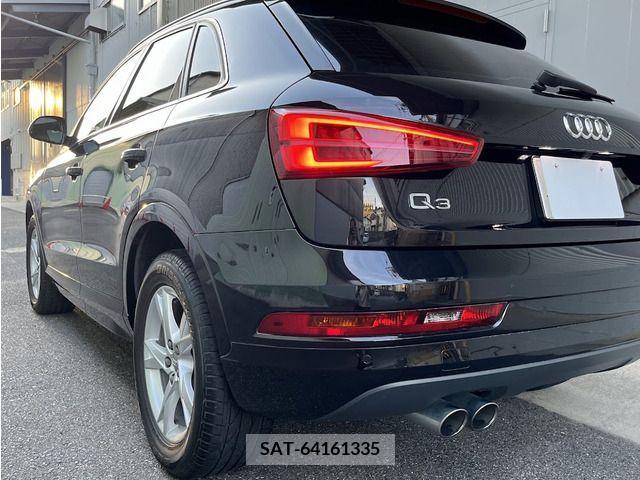 Audi Q3 2017-08 356582-9