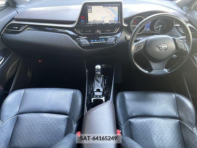 Toyota C-HR 2017-04 357813-1