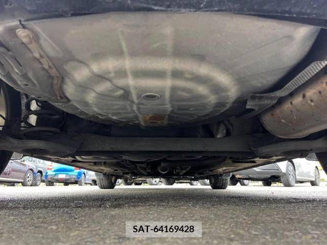 Nissan NOTE 2014-01 386145-19