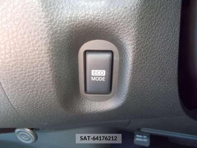Nissan CUBE 2012-07 295411-5