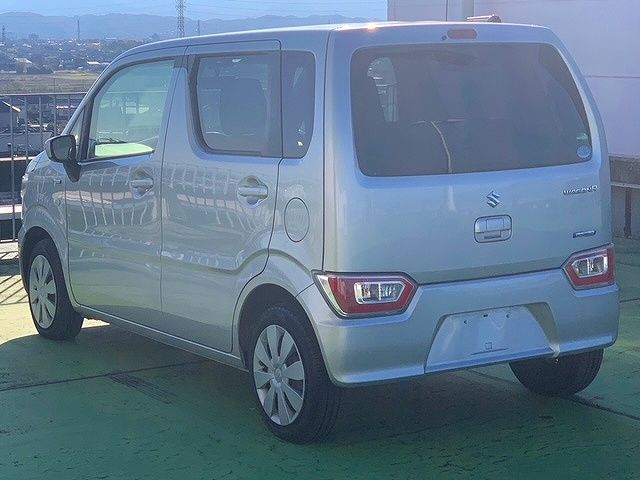 Suzuki WAGON R 2017-06 29074-8