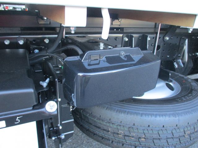 Mitsubishi CANTER 2023-06 10617-11