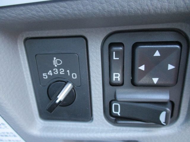 Mitsubishi CANTER 2023-06 10617-15