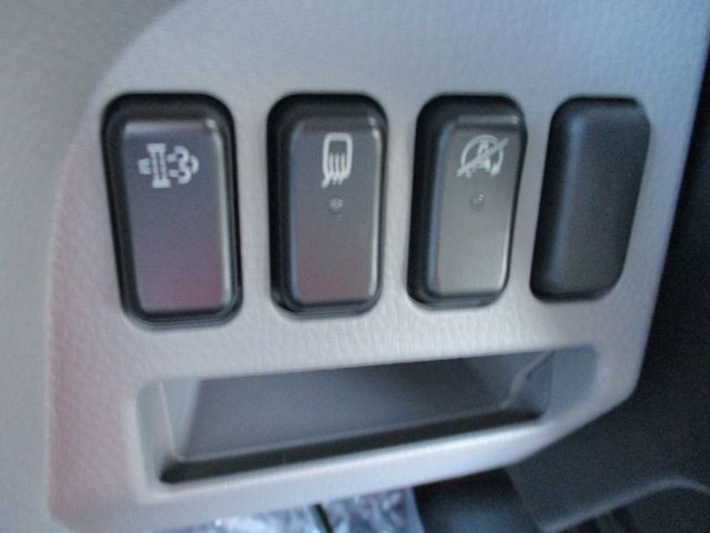 Mitsubishi CANTER 2023-06 10617-17