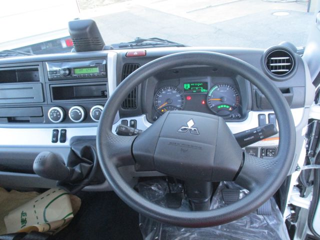 Mitsubishi CANTER 2023-06 10617-12