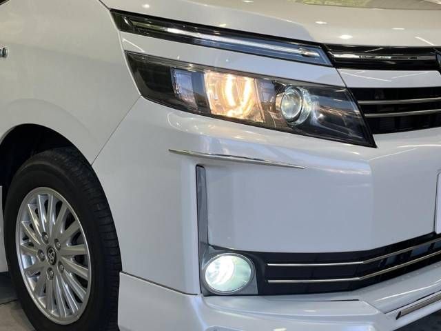 Toyota VOXY HYBRID 2014-12 189868-13