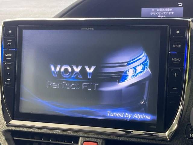 Toyota VOXY HYBRID 2014-12 189868-2